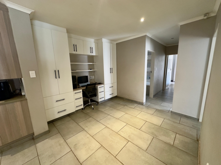 3 Bedroom Property for Sale in Villieria Gauteng