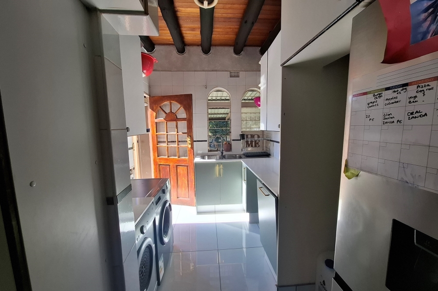 5 Bedroom Property for Sale in Weltevreden Park Gauteng