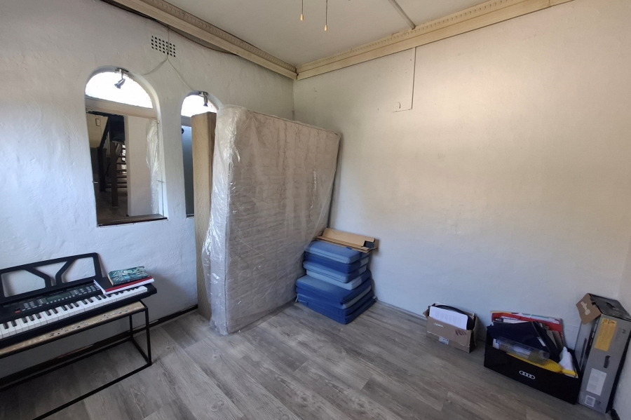 5 Bedroom Property for Sale in Weltevreden Park Gauteng
