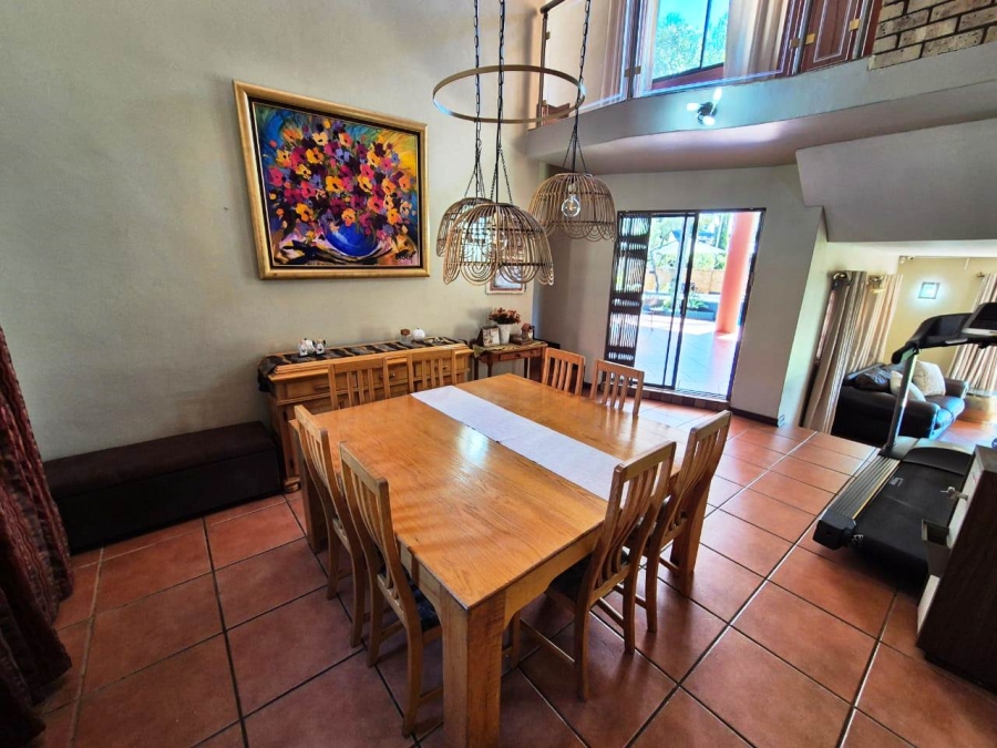 5 Bedroom Property for Sale in Eldoraigne Gauteng