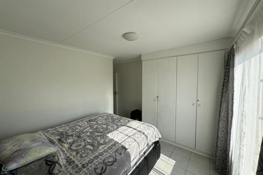 To Let 2 Bedroom Property for Rent in Noordwyk Gauteng