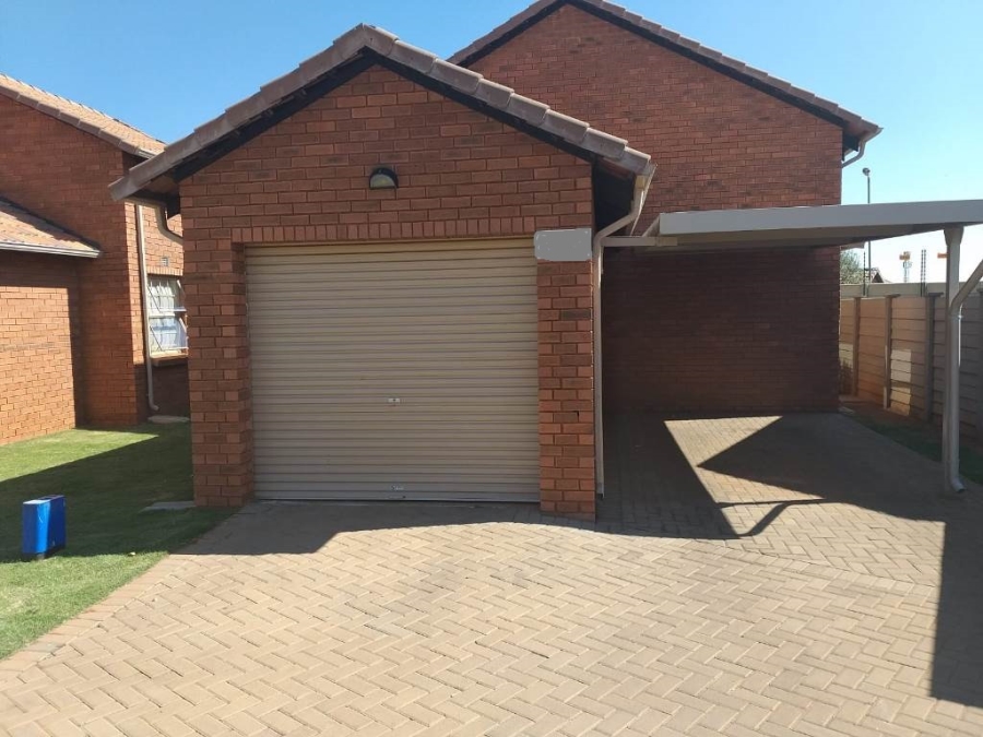 3 Bedroom Property for Sale in Chantelle Gauteng