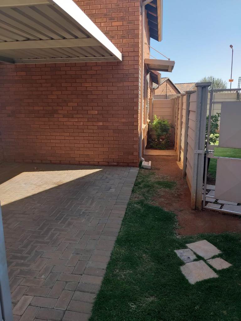 3 Bedroom Property for Sale in Chantelle Gauteng