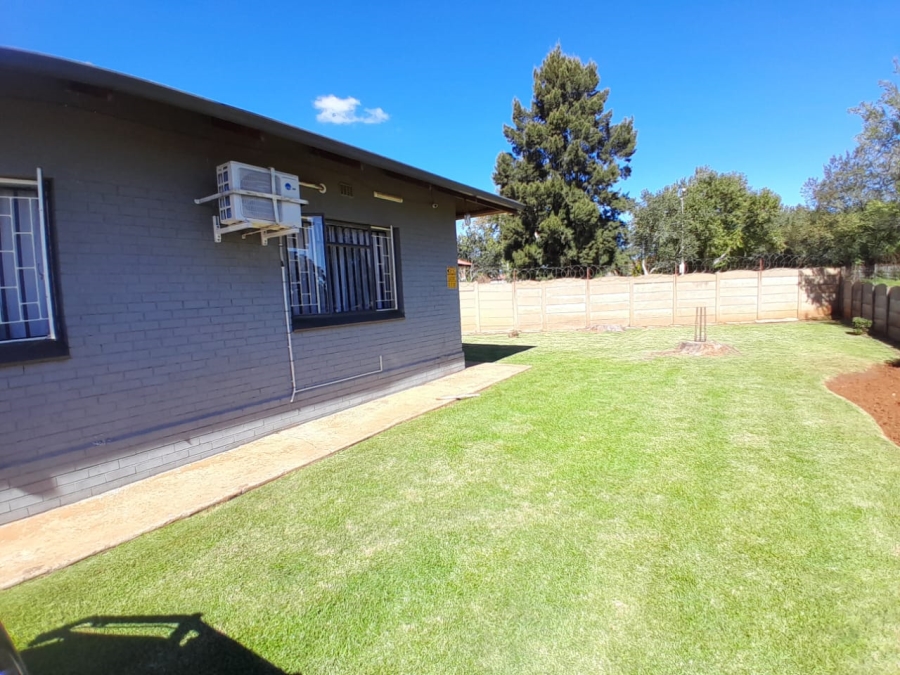 3 Bedroom Property for Sale in Carletonville Central Gauteng