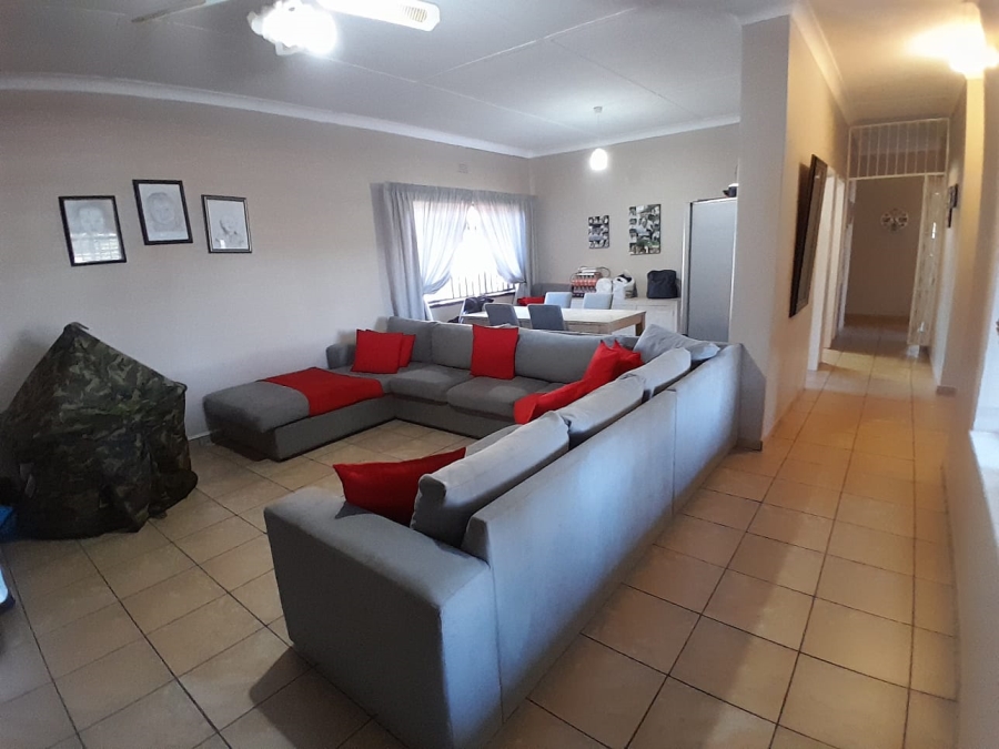 3 Bedroom Property for Sale in Carletonville Central Gauteng