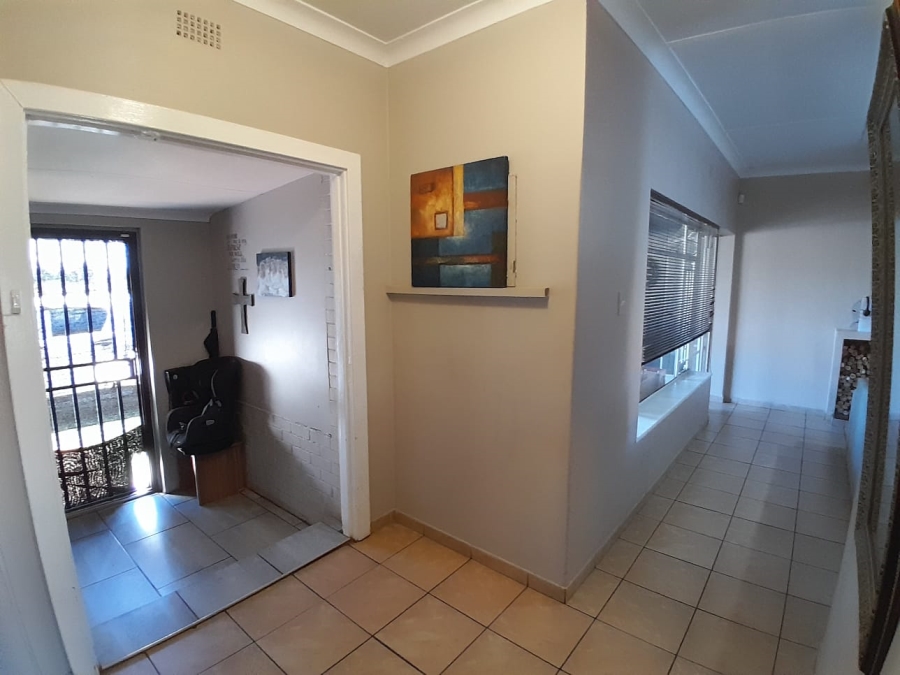 3 Bedroom Property for Sale in Carletonville Central Gauteng