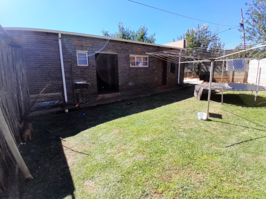 3 Bedroom Property for Sale in Carletonville Central Gauteng