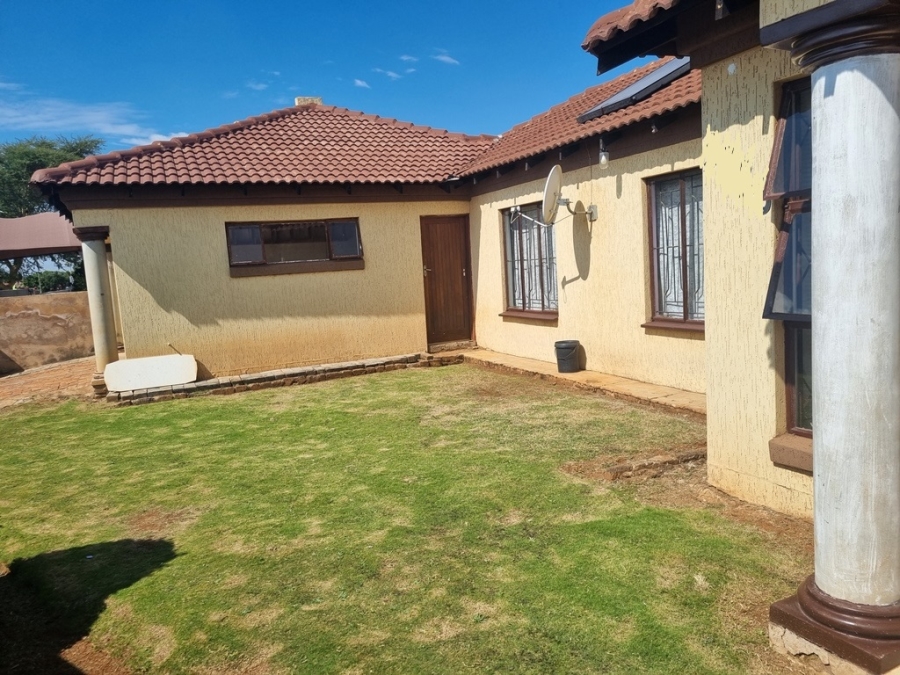 4 Bedroom Property for Sale in The Orchards Gauteng