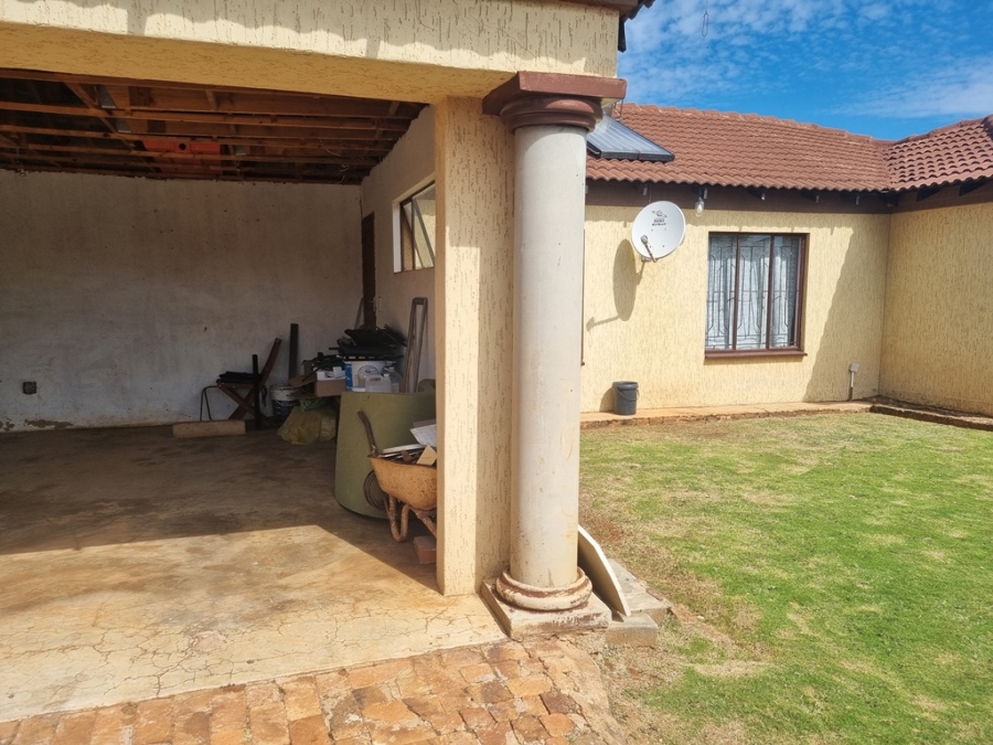 4 Bedroom Property for Sale in The Orchards Gauteng