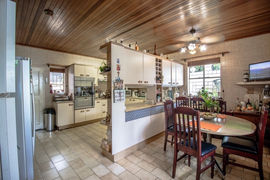5 Bedroom Property for Sale in Beyers Park Gauteng