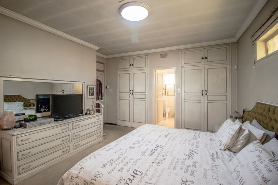 5 Bedroom Property for Sale in Beyers Park Gauteng