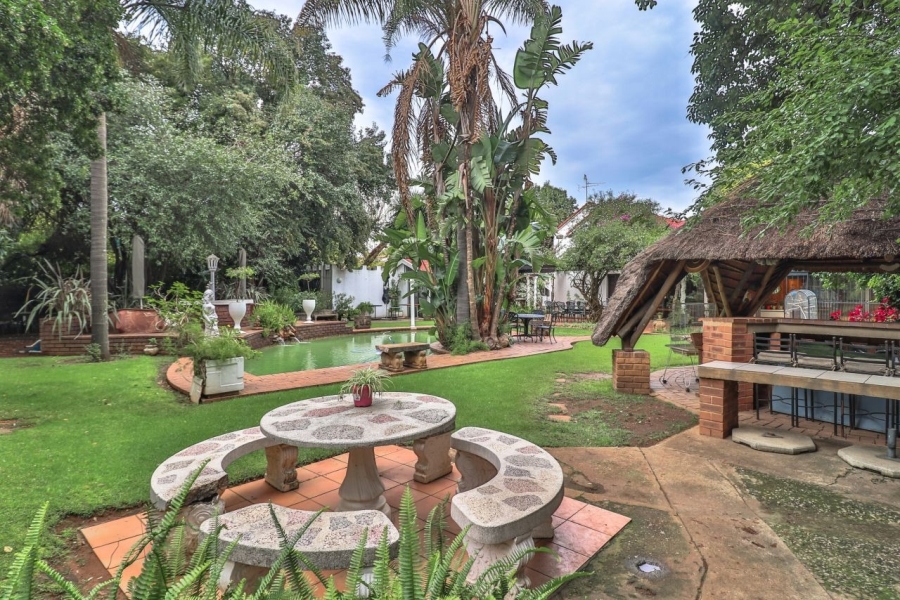 5 Bedroom Property for Sale in Beyers Park Gauteng
