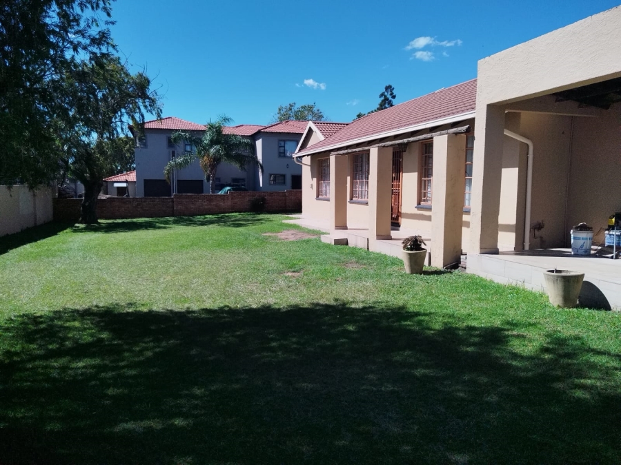 To Let 4 Bedroom Property for Rent in Noordwyk Gauteng