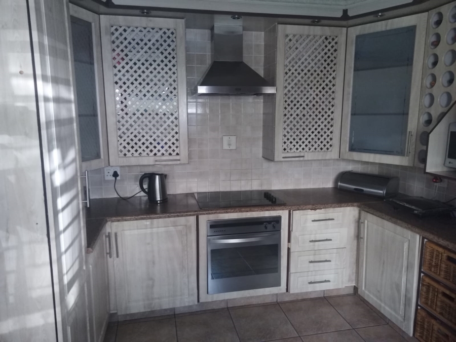 To Let 4 Bedroom Property for Rent in Noordwyk Gauteng