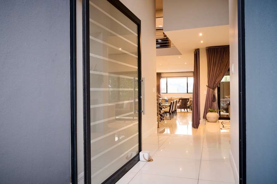 4 Bedroom Property for Sale in Waterfall Country Village Gauteng