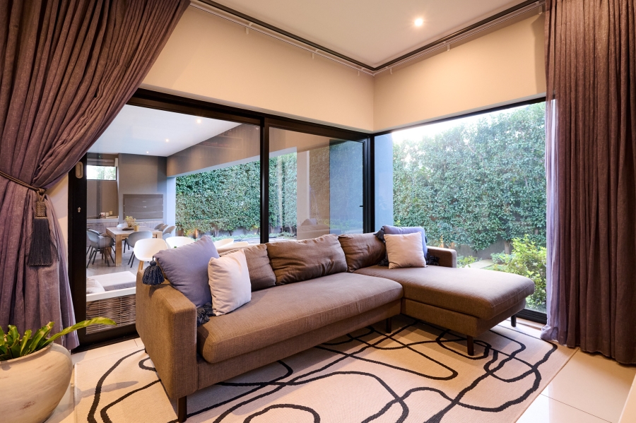 4 Bedroom Property for Sale in Waterfall Country Village Gauteng