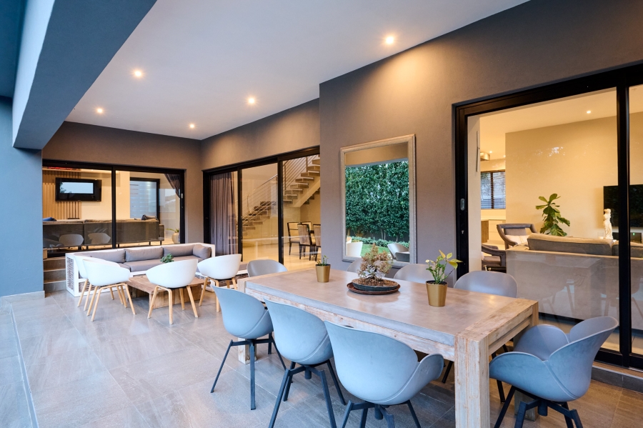 4 Bedroom Property for Sale in Waterfall Country Village Gauteng