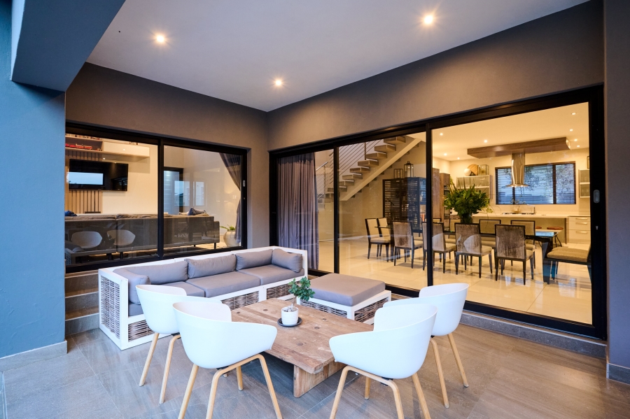 4 Bedroom Property for Sale in Waterfall Country Village Gauteng