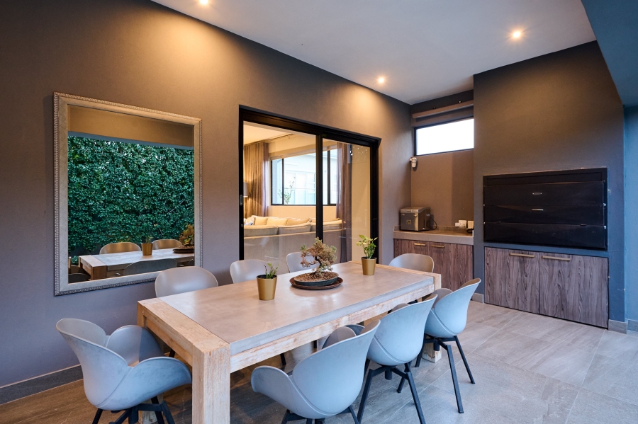 4 Bedroom Property for Sale in Waterfall Country Village Gauteng