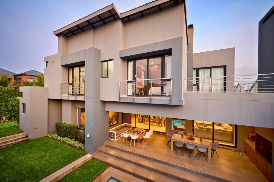 4 Bedroom Property for Sale in Waterfall Country Village Gauteng