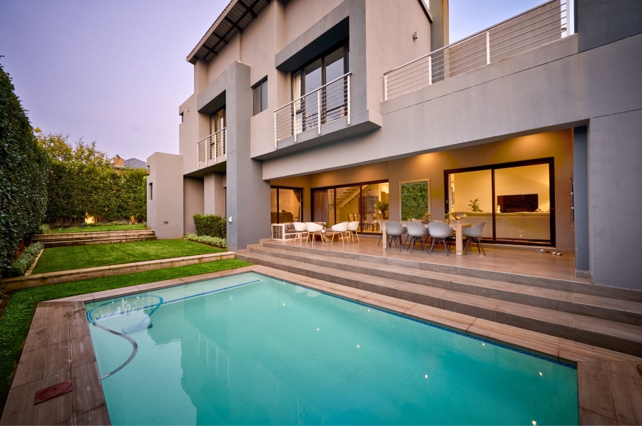 4 Bedroom Property for Sale in Waterfall Country Village Gauteng