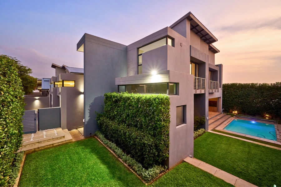 4 Bedroom Property for Sale in Waterfall Country Village Gauteng