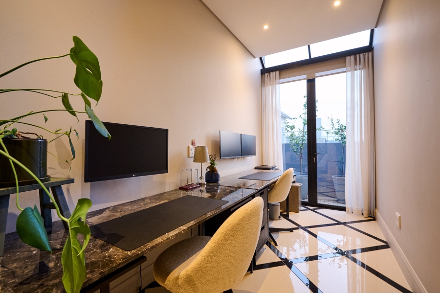 4 Bedroom Property for Sale in Waterfall Country Village Gauteng
