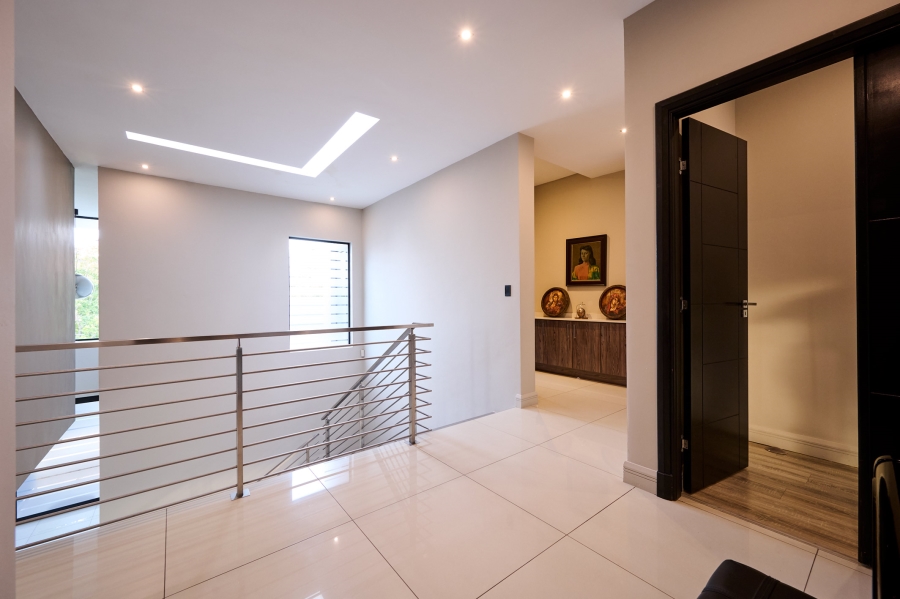 4 Bedroom Property for Sale in Waterfall Country Village Gauteng