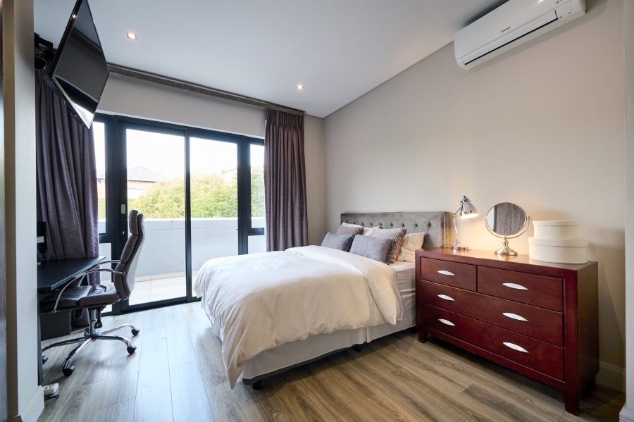 4 Bedroom Property for Sale in Waterfall Country Village Gauteng
