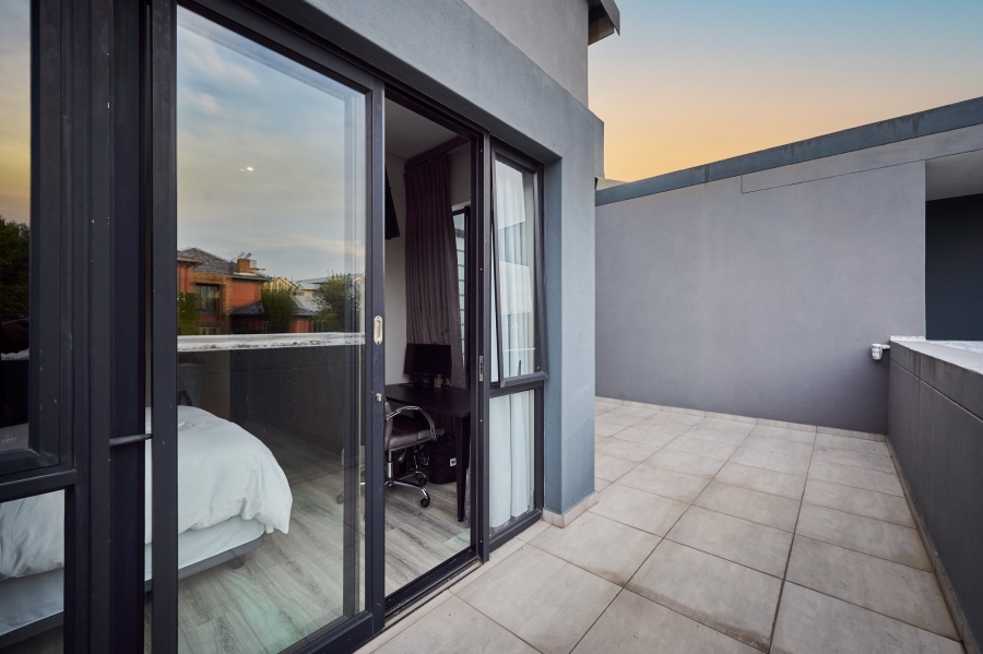 4 Bedroom Property for Sale in Waterfall Country Village Gauteng