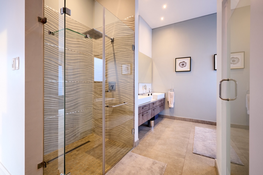 4 Bedroom Property for Sale in Waterfall Country Village Gauteng