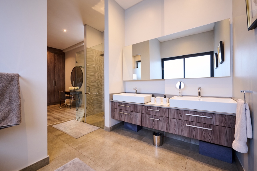 4 Bedroom Property for Sale in Waterfall Country Village Gauteng