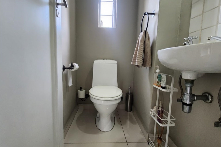 2 Bedroom Property for Sale in River Club Gauteng