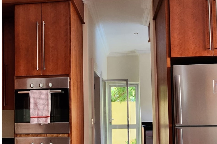 5 Bedroom Property for Sale in Sandhurst Gauteng