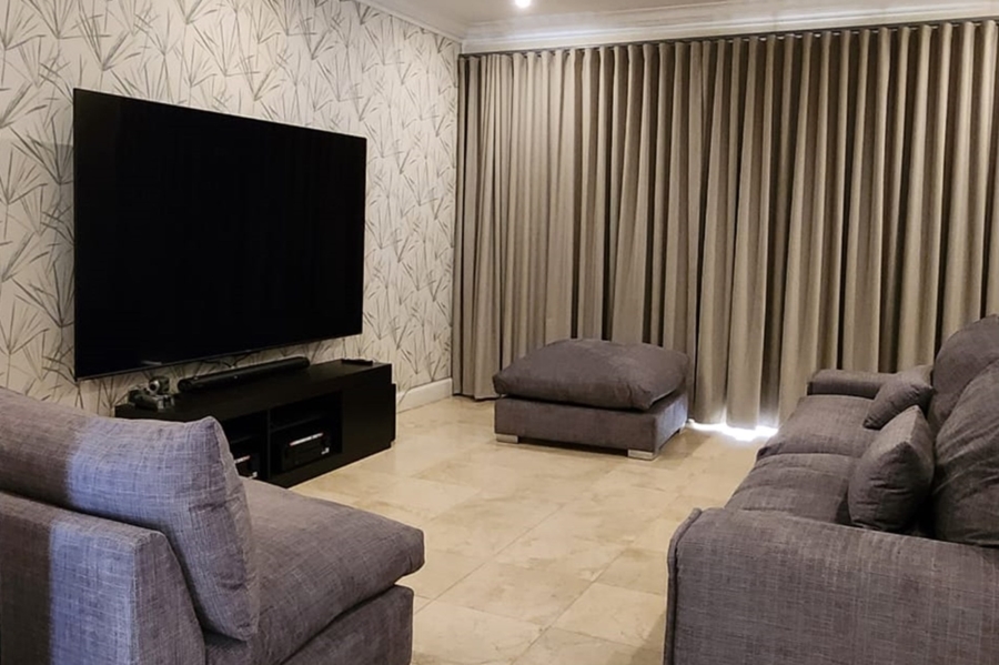 5 Bedroom Property for Sale in Sandhurst Gauteng
