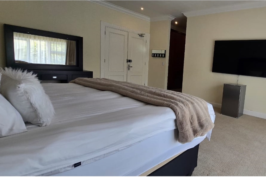 5 Bedroom Property for Sale in Sandhurst Gauteng