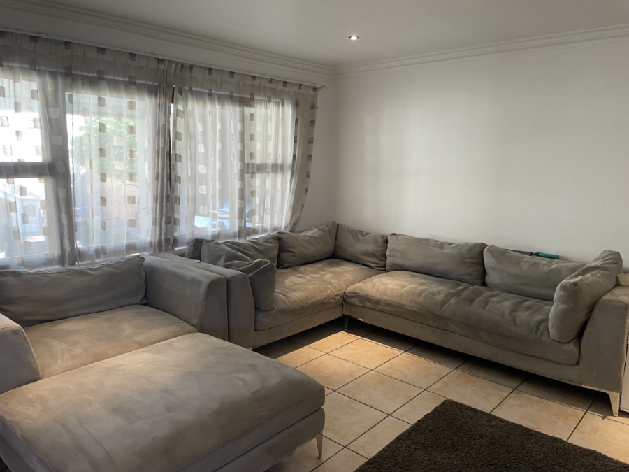 3 Bedroom Property for Sale in Greenstone Hill Gauteng