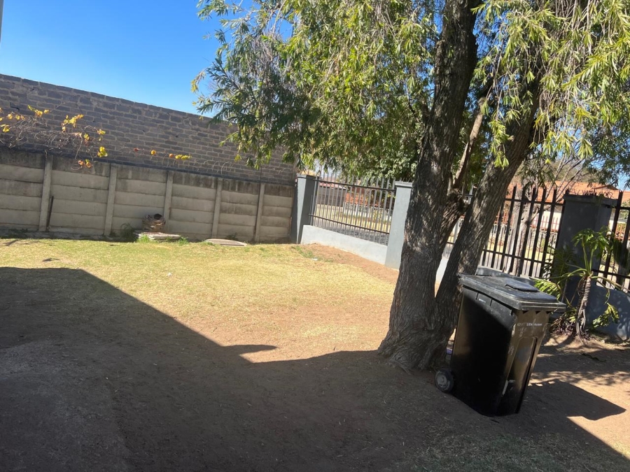 2 Bedroom Property for Sale in Terenure Gauteng