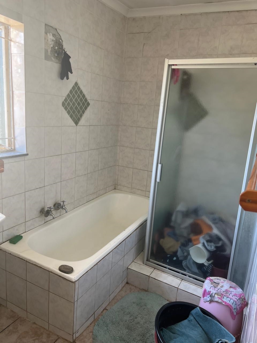 2 Bedroom Property for Sale in Terenure Gauteng