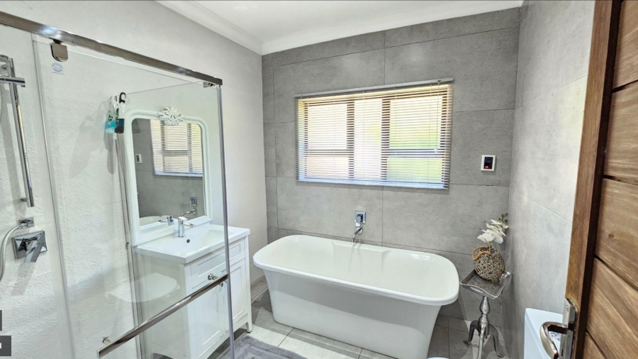 4 Bedroom Property for Sale in Henley on Klip Gauteng