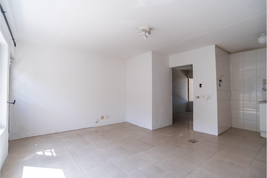 To Let 1 Bedroom Property for Rent in Bruma Gauteng