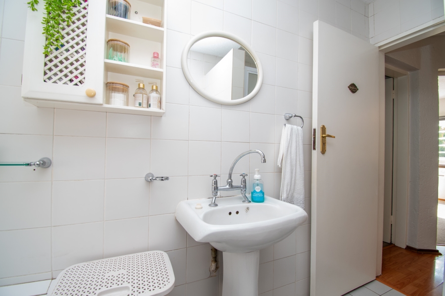To Let 2 Bedroom Property for Rent in Bryanston Gauteng