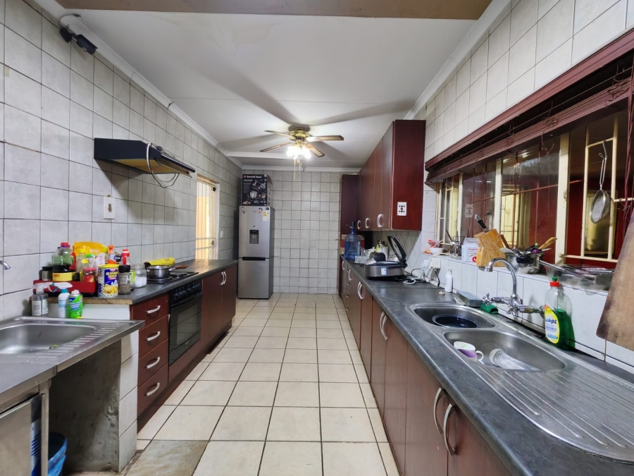 4 Bedroom Property for Sale in Falcon Ridge Gauteng