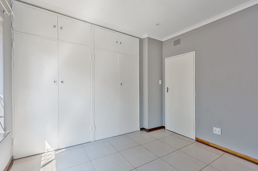 3 Bedroom Property for Sale in Birchleigh Gauteng