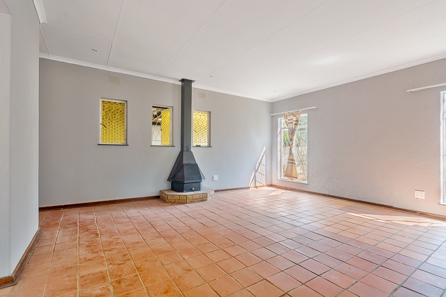 3 Bedroom Property for Sale in Birchleigh Gauteng