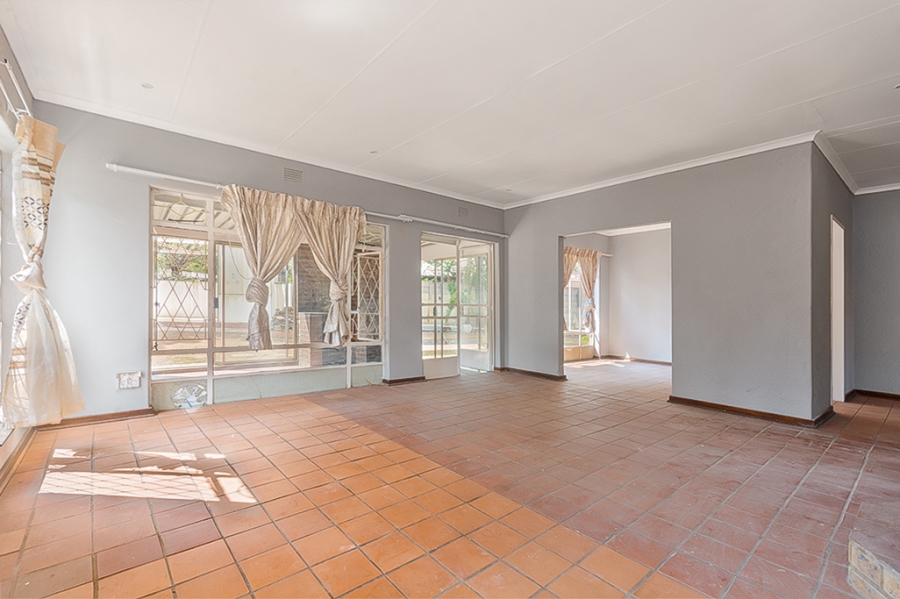3 Bedroom Property for Sale in Birchleigh Gauteng