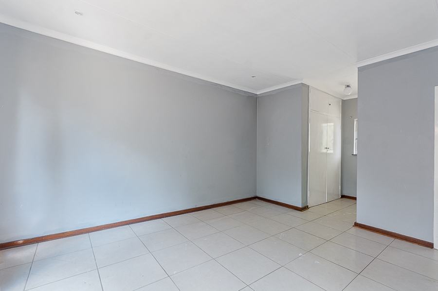 3 Bedroom Property for Sale in Birchleigh Gauteng