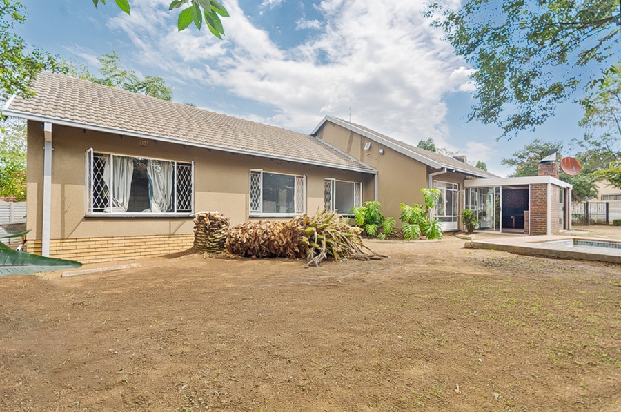 3 Bedroom Property for Sale in Birchleigh Gauteng