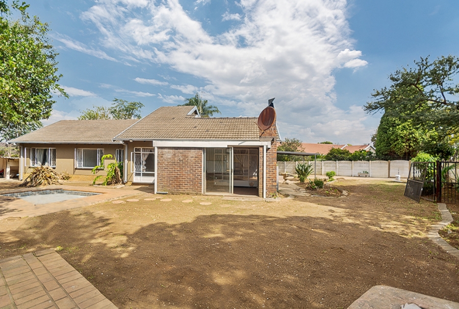 3 Bedroom Property for Sale in Birchleigh Gauteng
