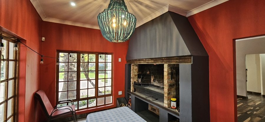 5 Bedroom Property for Sale in Three Rivers Proper Gauteng